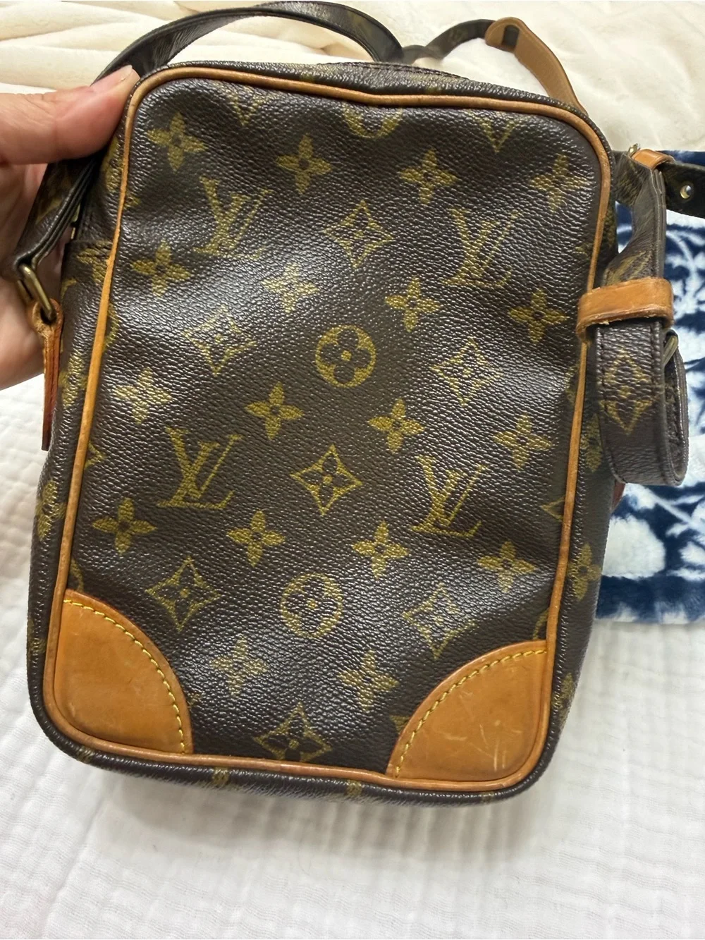 Louis Vuitton Amazon Monogram Crossbody Bag - Picture 3 of 11